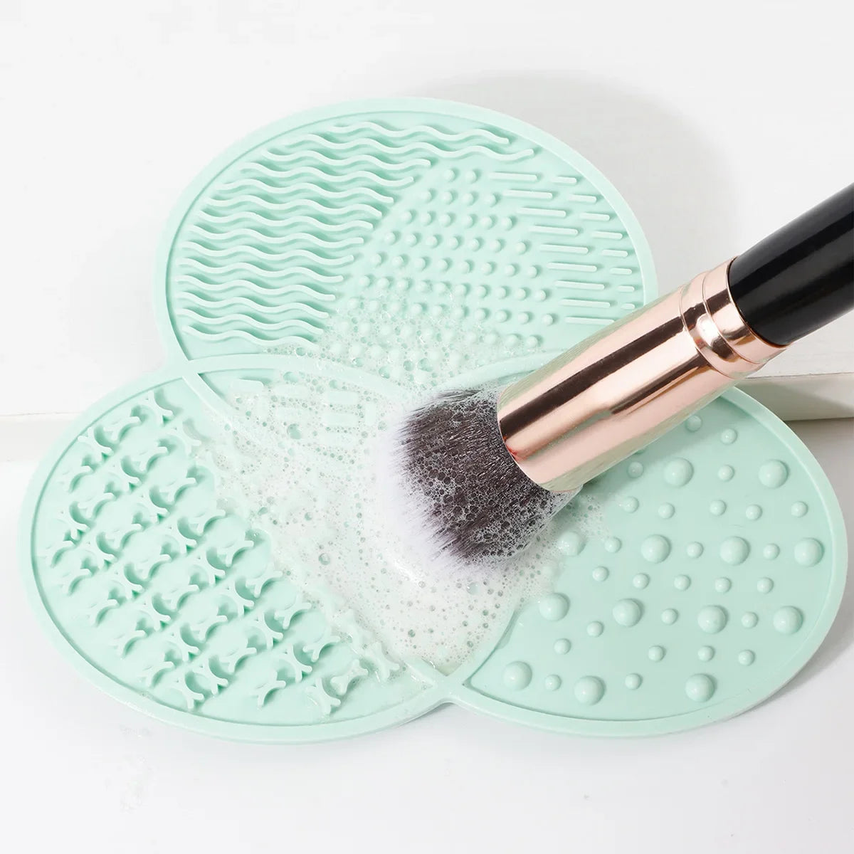 Bol nettoyant pinceaux de maquillage pliable en silicone